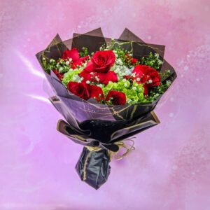 7 Fresh Red Roses